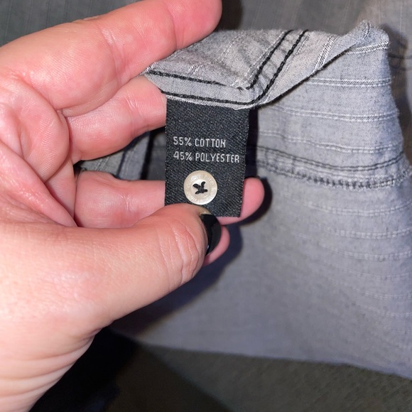Mens medium Gray button up. Excellent condition. - Picture 4 of 5